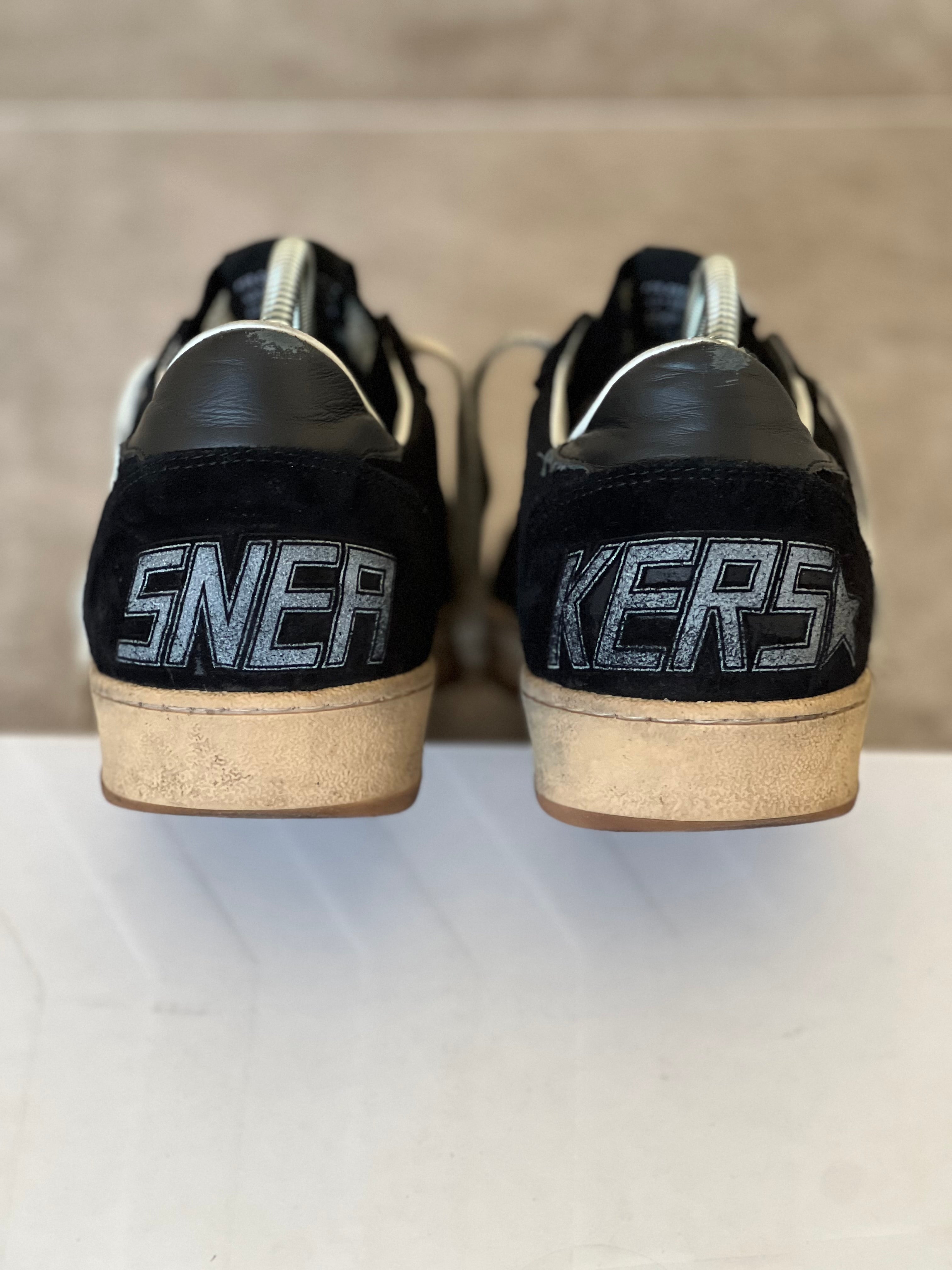 Talla 44 | Black & White Ball Star Golden Goose Man