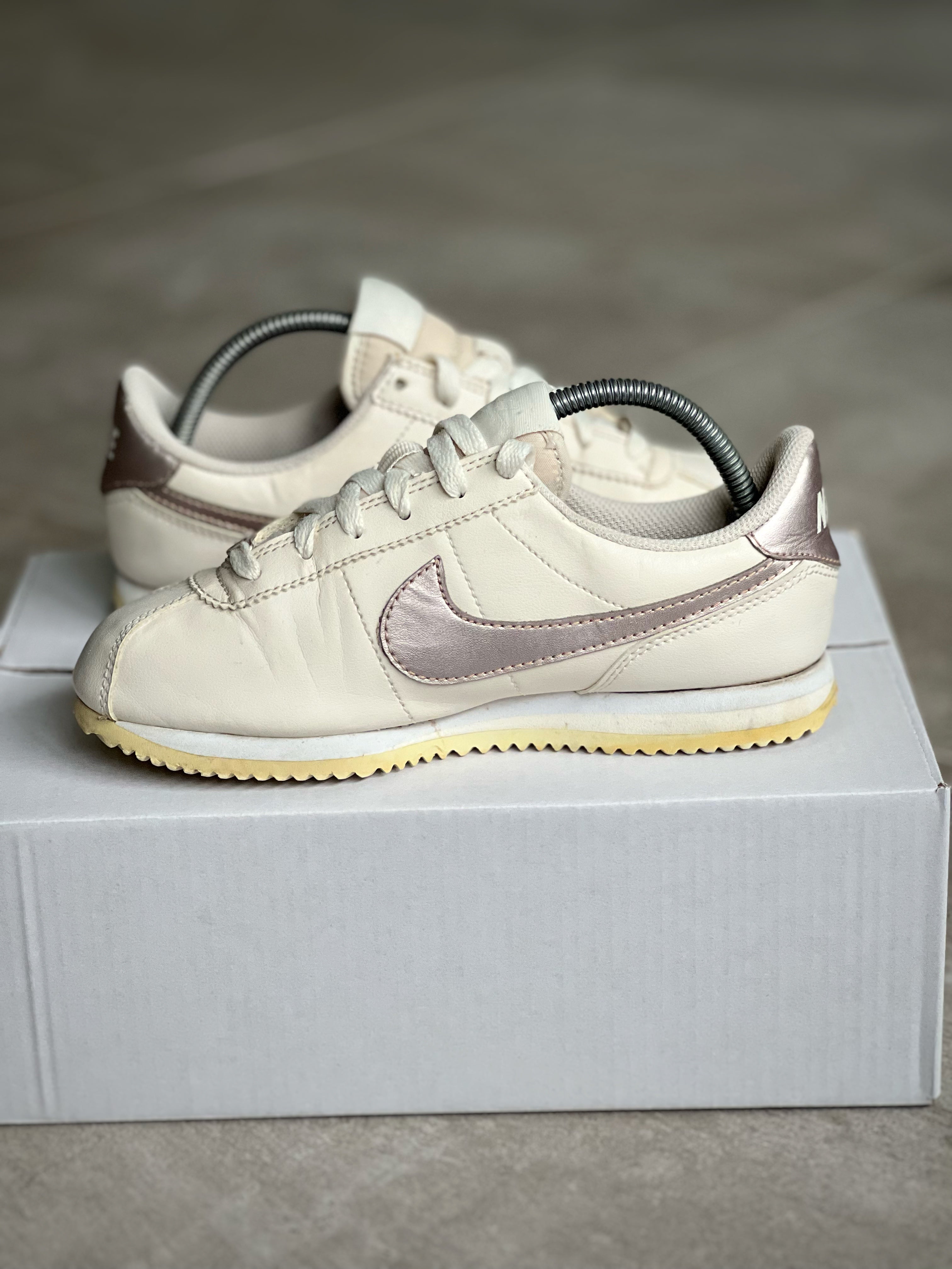 Talla 36 | Nike Cortez Retro Preloved Woman Beige