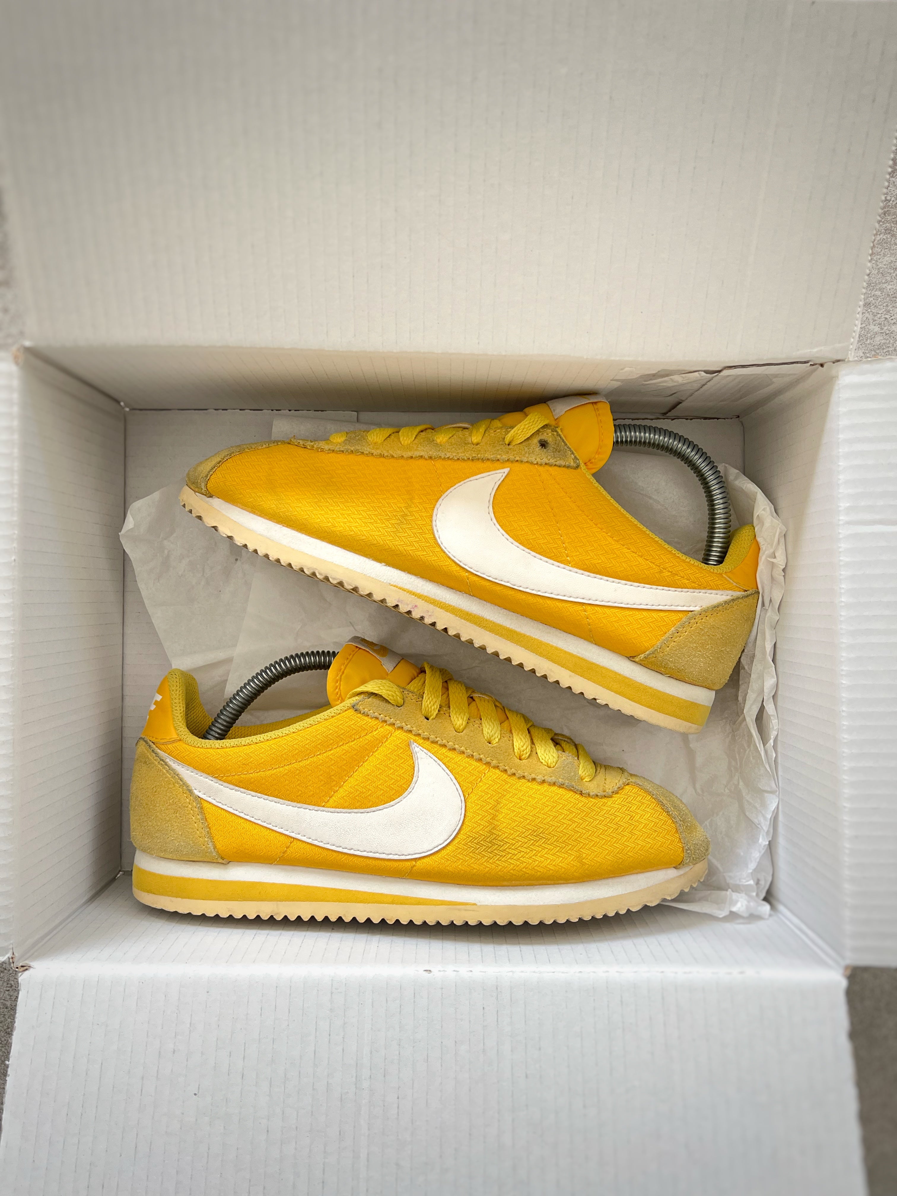 Talla 38 | Nike Cortez 2000’s yellow Woman