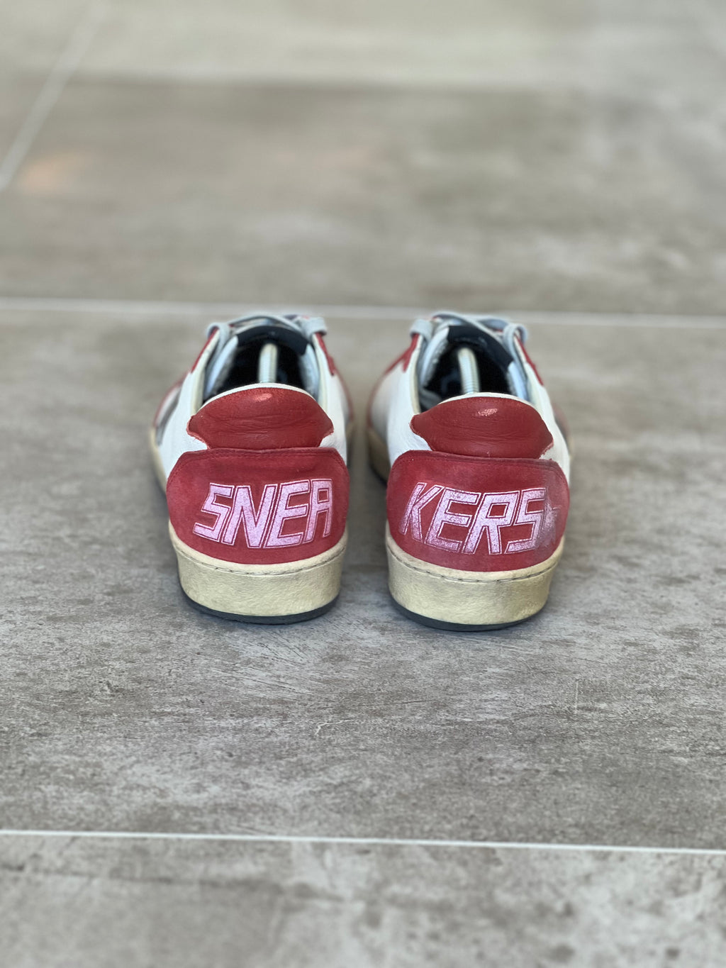 Size 42 | Golden Goose Ball Star Retro Style Red & White
