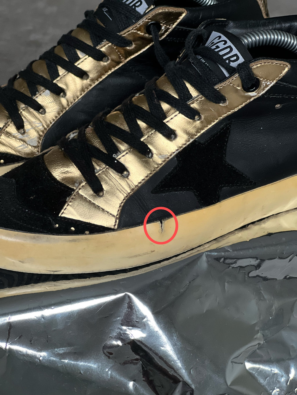 Golden Goose Mid Star Black & Gold Vintage | Records limted