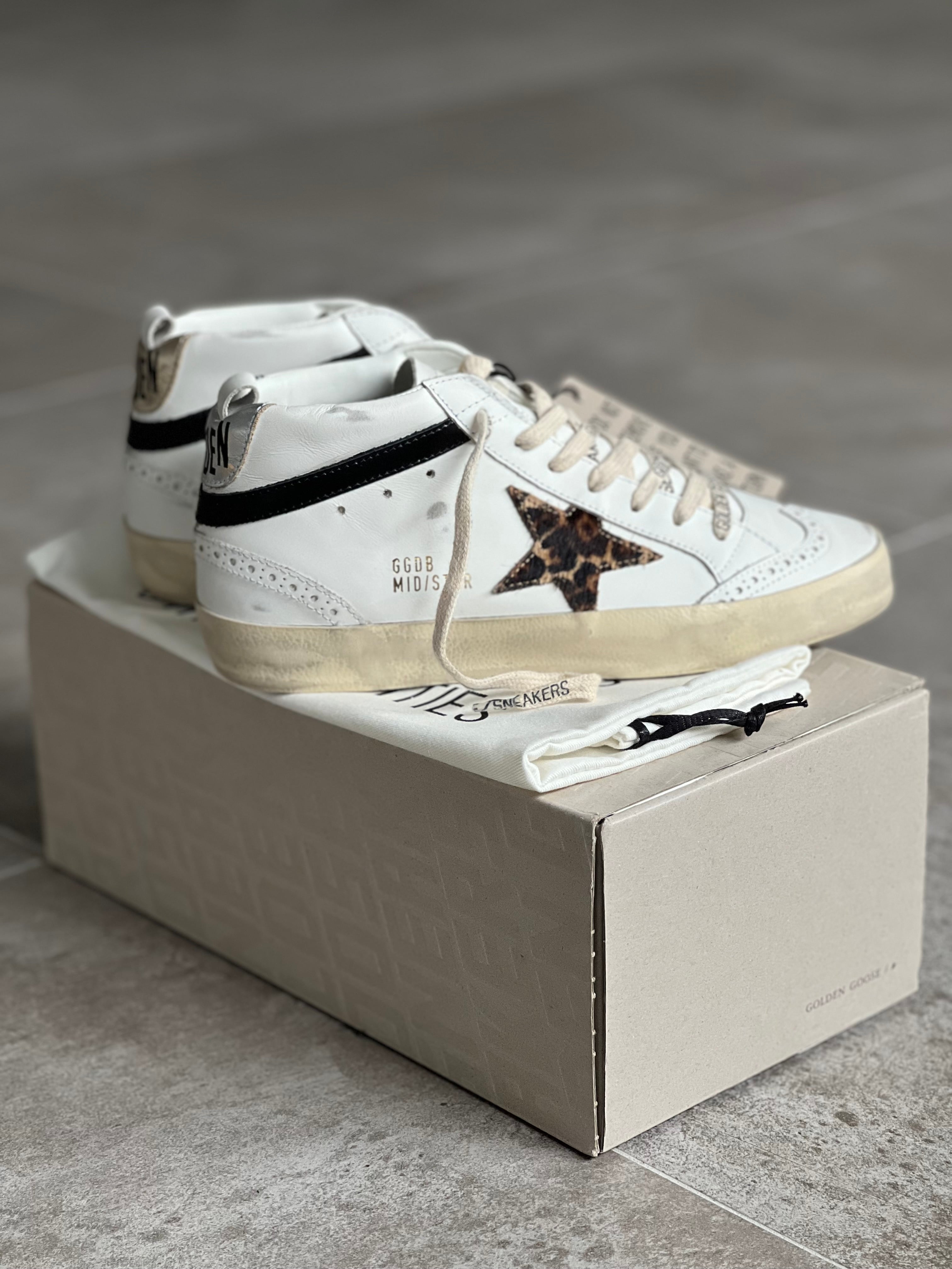Talla 38 | Golden Goose Mid Star White & Animal Print