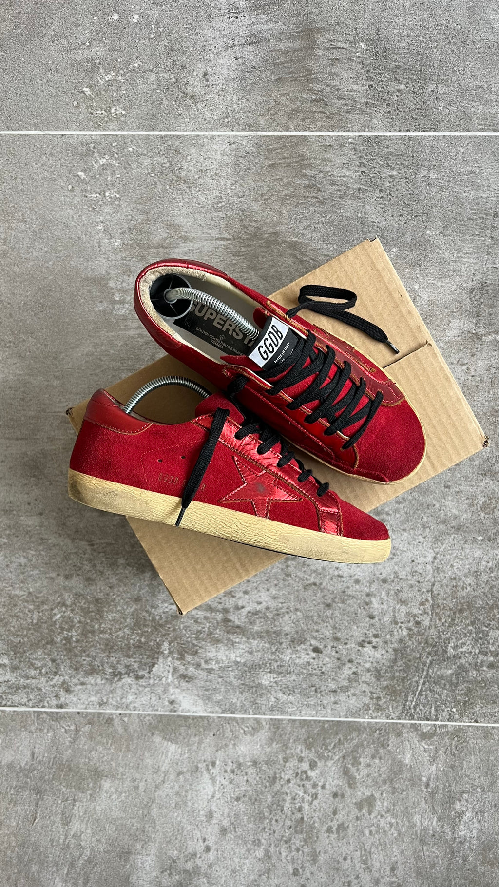 Size 38 | All red Golden Goose Superstar