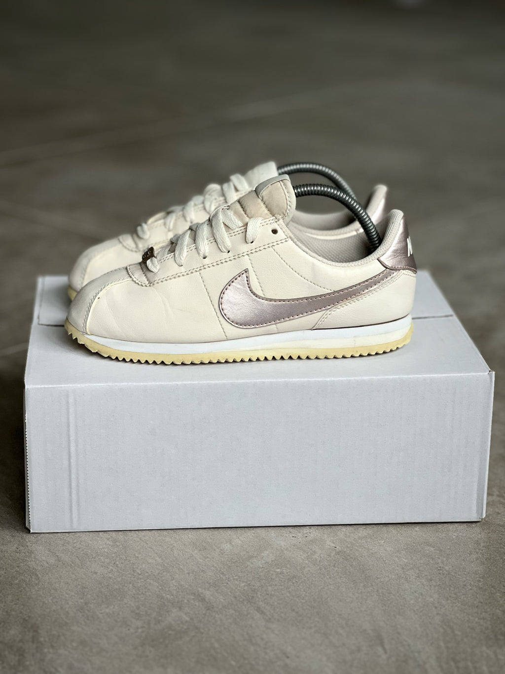 Talla 36 | Nike Cortez Retro Preloved Woman Beige