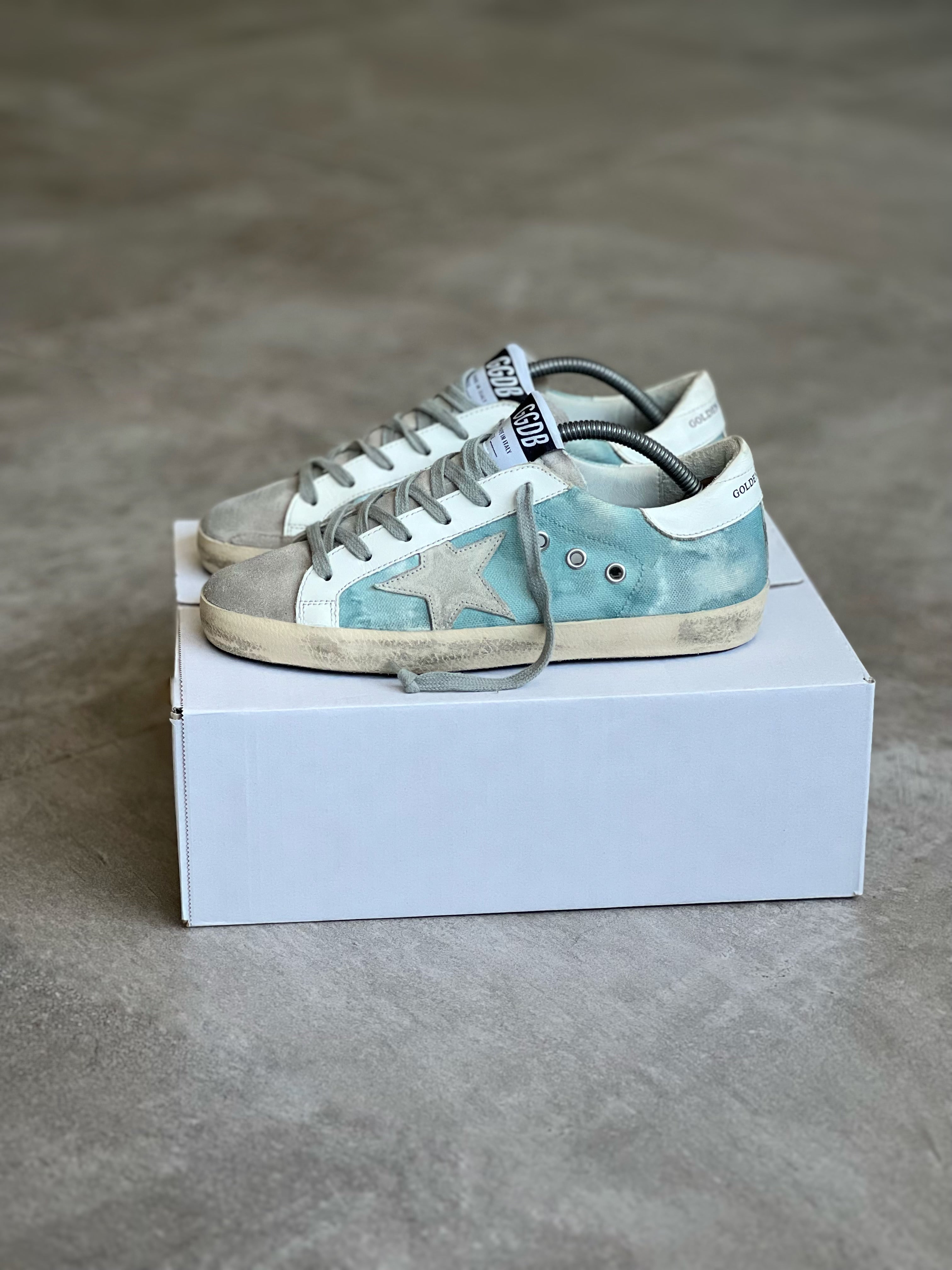 Exclusive Superstar Golden Goose 250 pairs