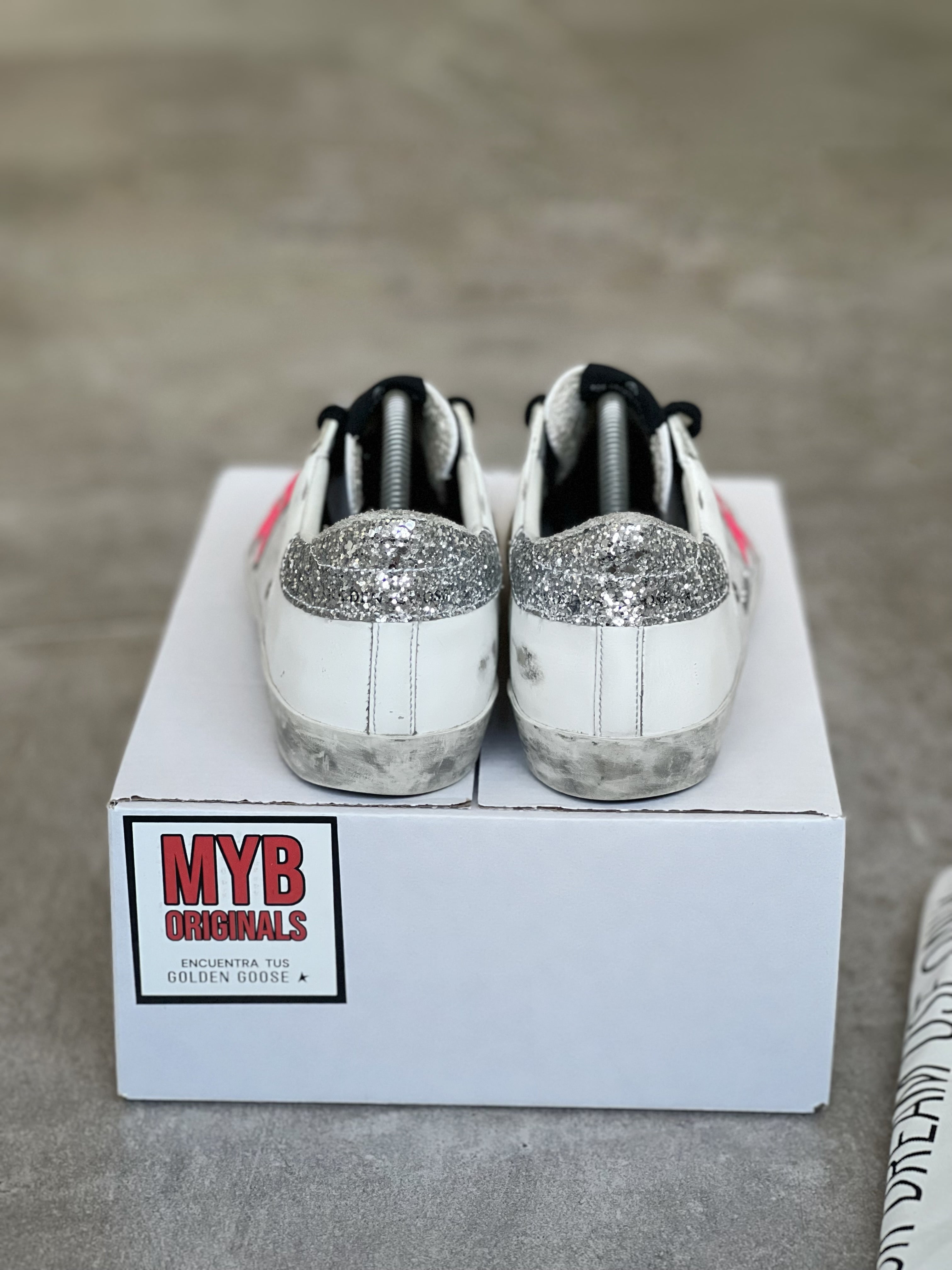 Talla 37 | Golden Goose Superstar white & fluor