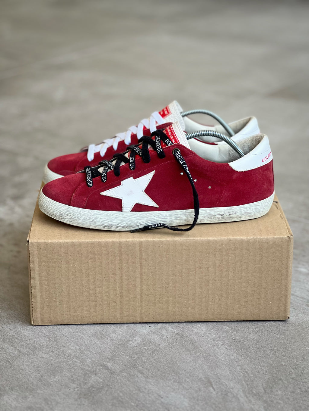 Talla 41 | Red & White Superstar