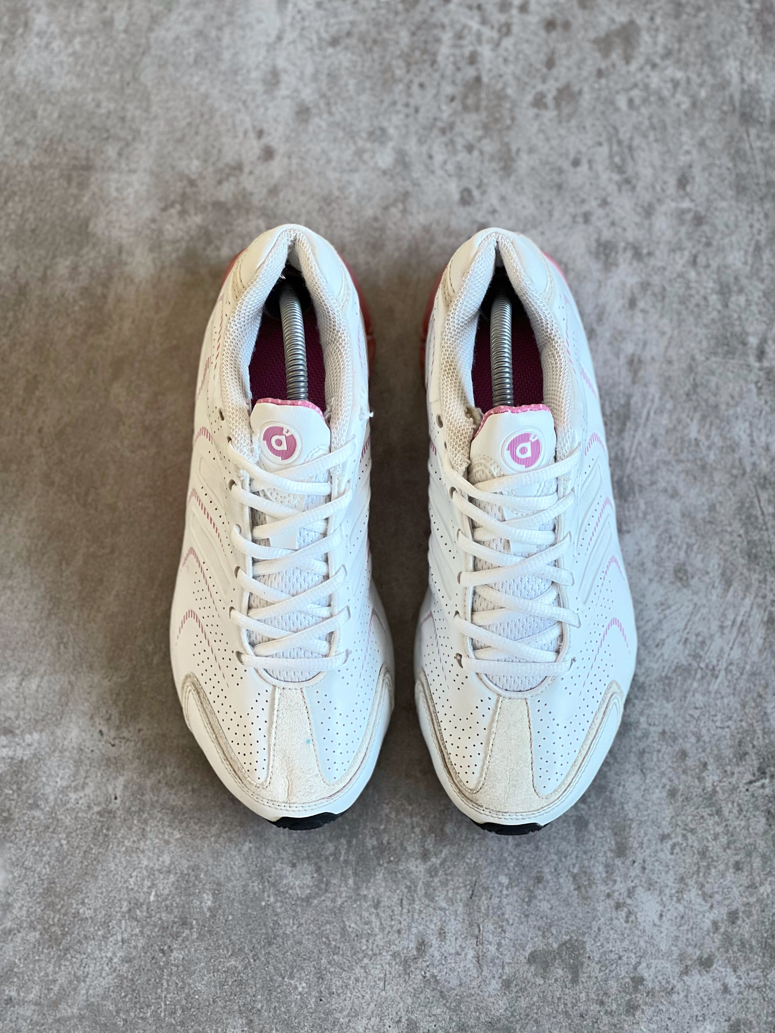 Size 37 | Y2k Adidas White & Pink