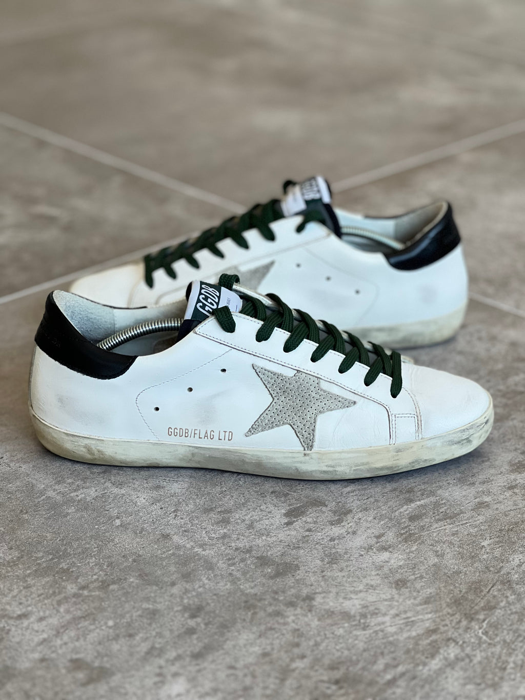 Size 42 | Golden Goose White Classic Man