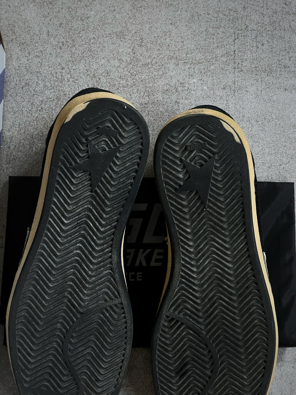 Golden Goose Ball Star Black & White Vtg