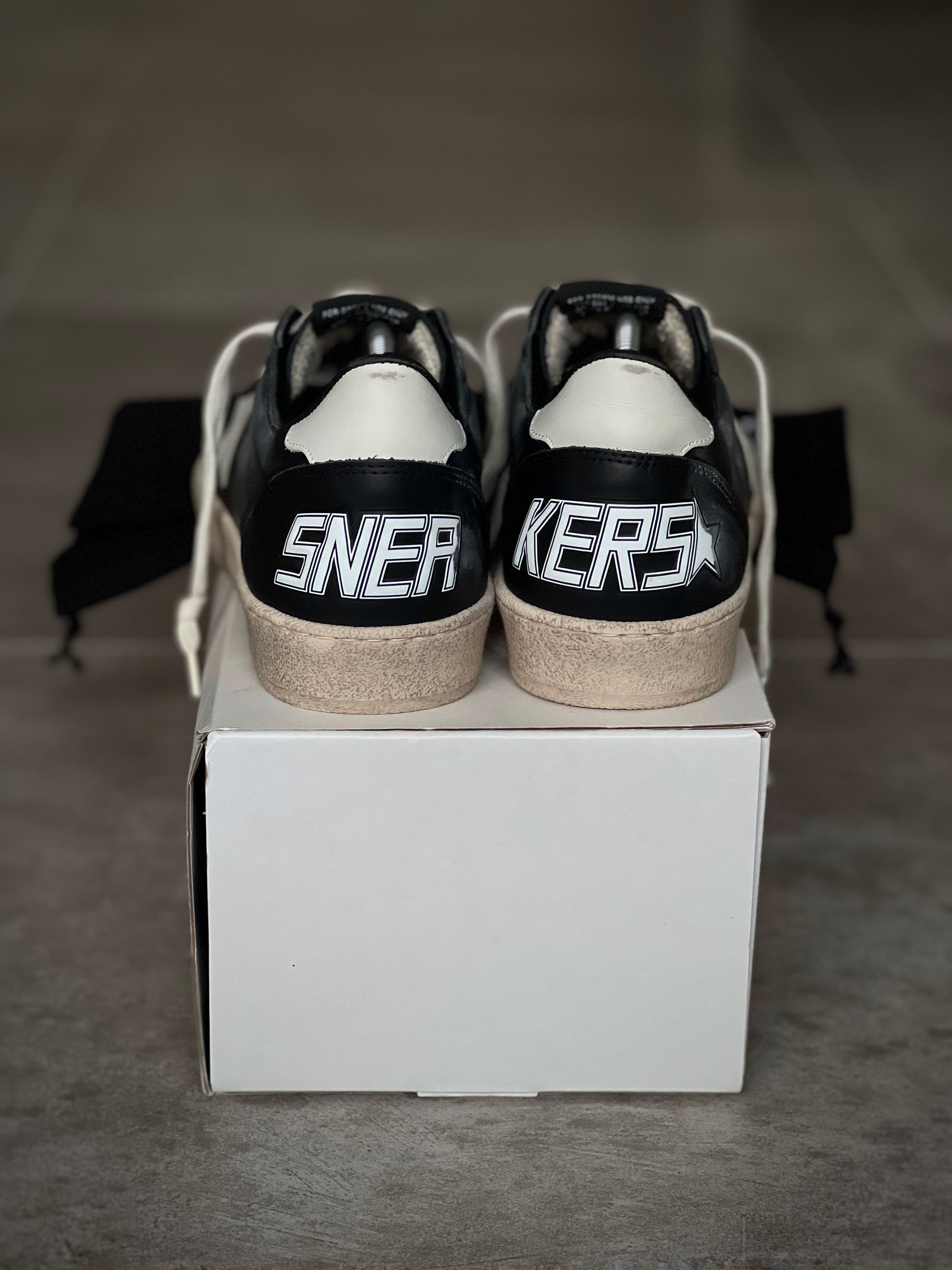 Talla 41 | Golden Goose Ball Star Man Black & White
