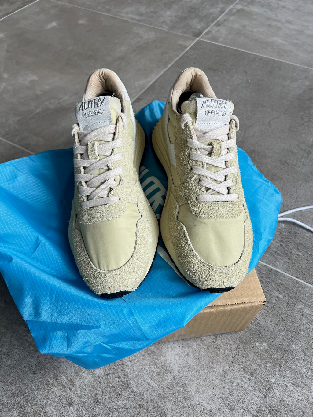 Size 40 I AUTRY Reelwind Cream