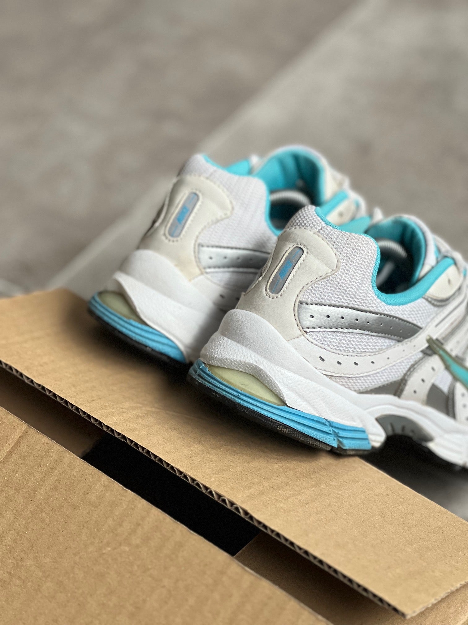 Size 38 I Nike Sneakers Retro Style Y2k Running