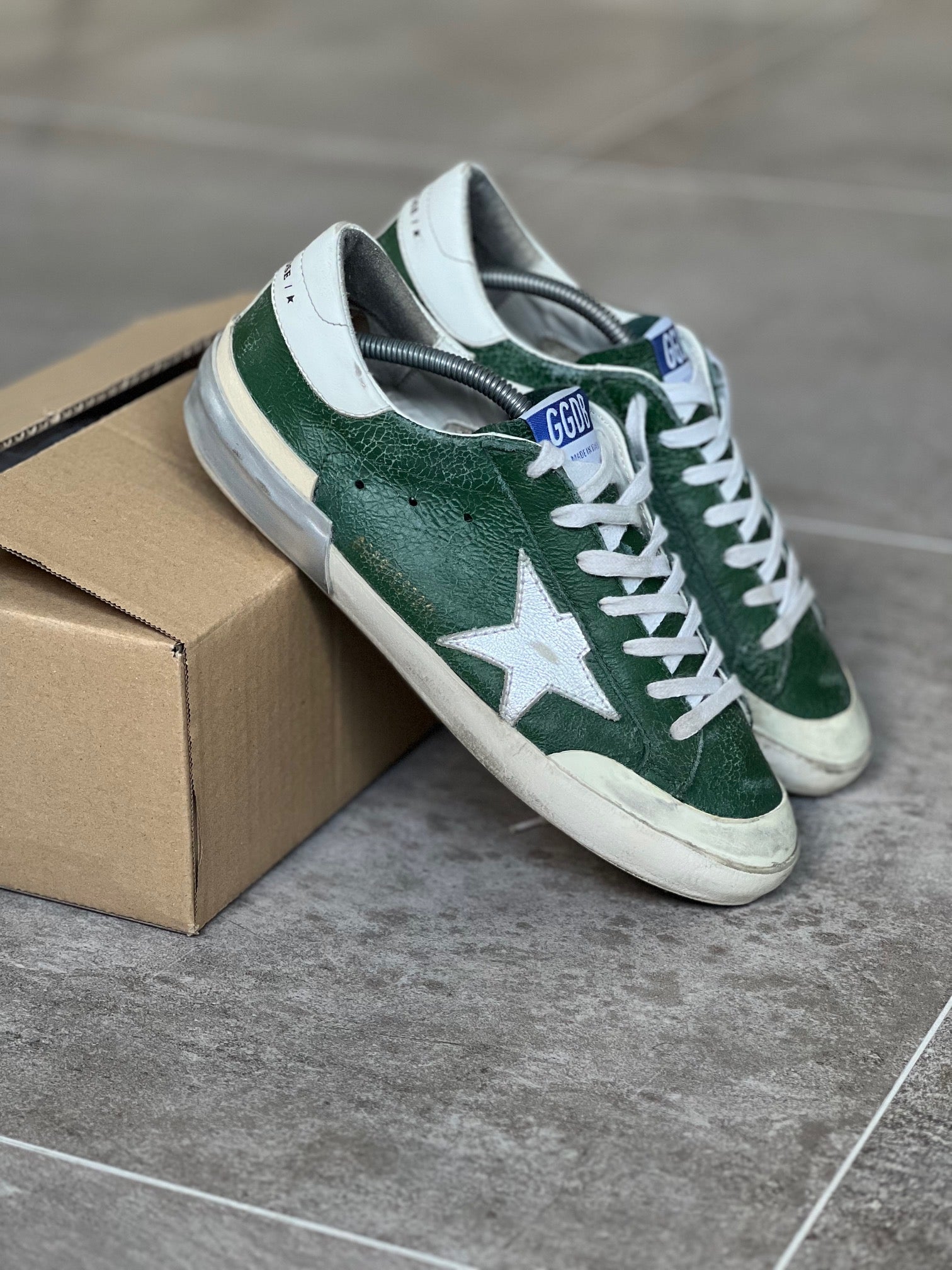 Size 39 I Golden Goose Superstar Green &amp; Silver 2025