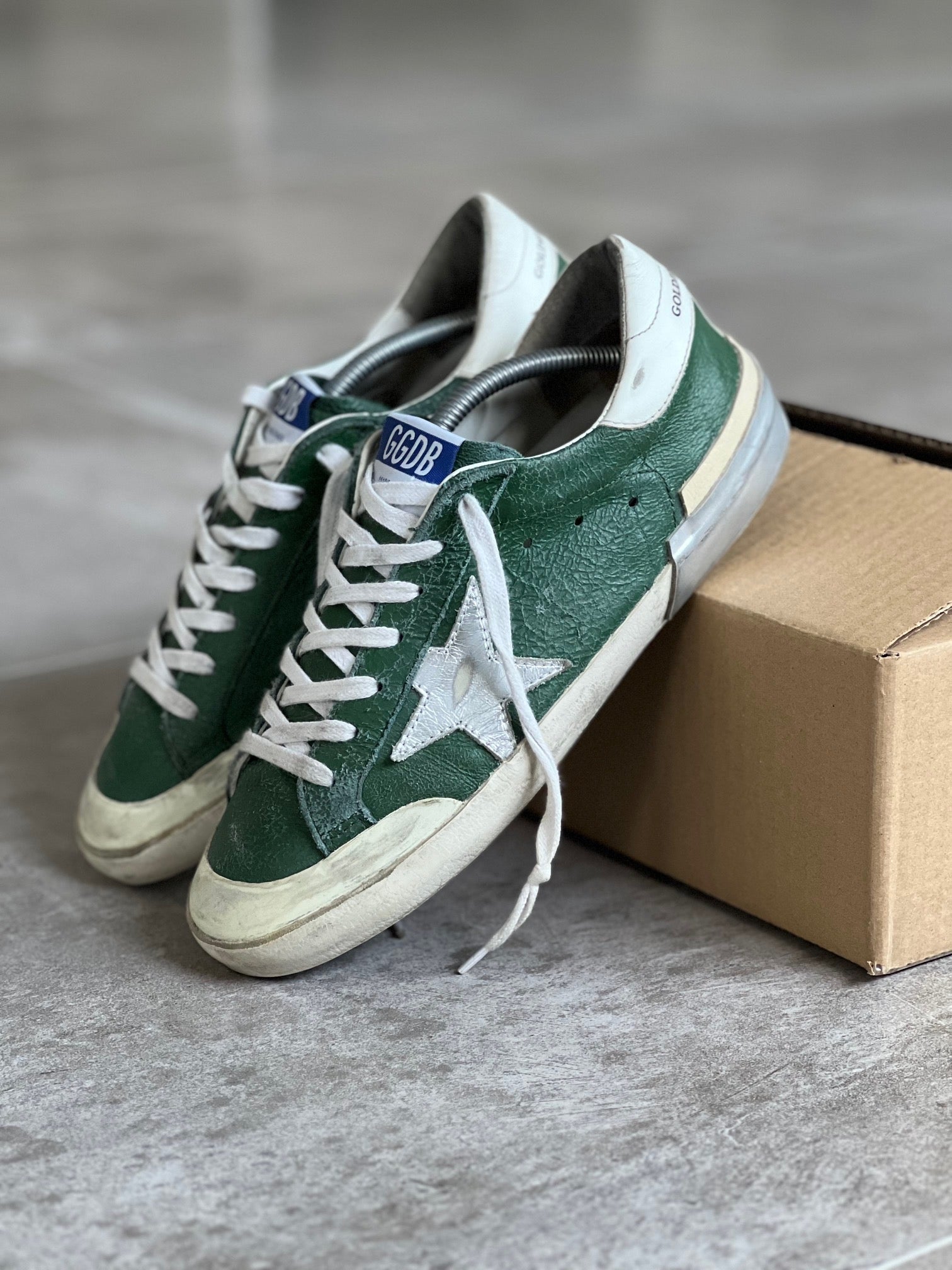 Size 39 I Golden Goose Superstar Green &amp; Silver 2025