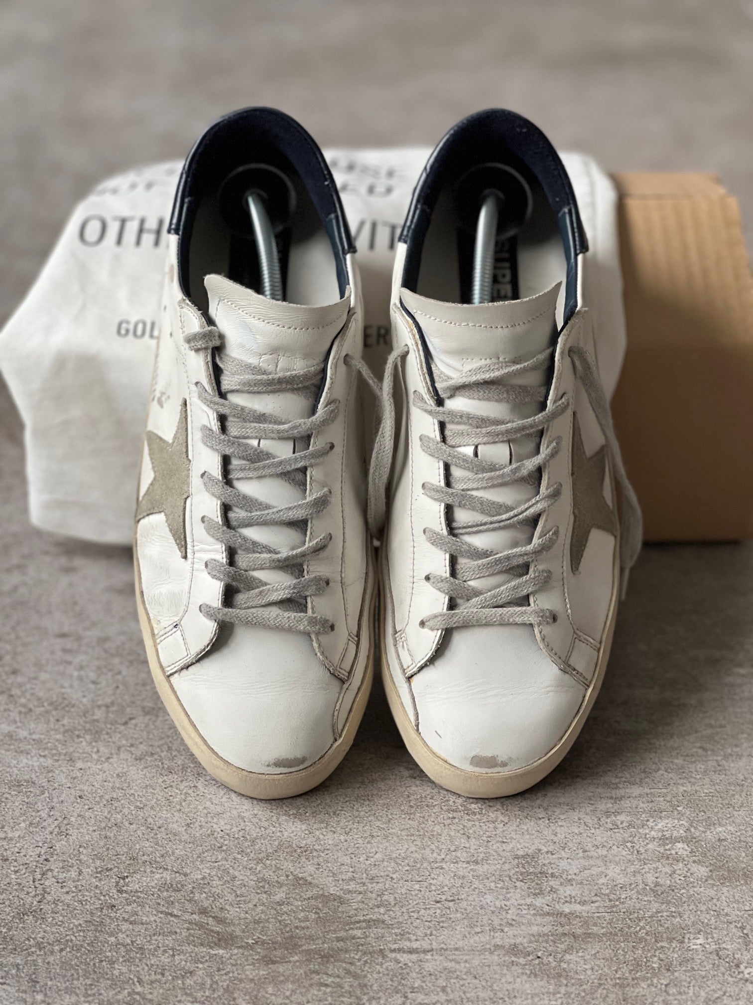 Size 43 I Classic Superstar White / Dark blue