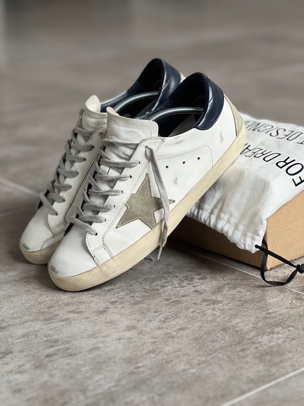 Size 43 I Classic Superstar White / Dark blue