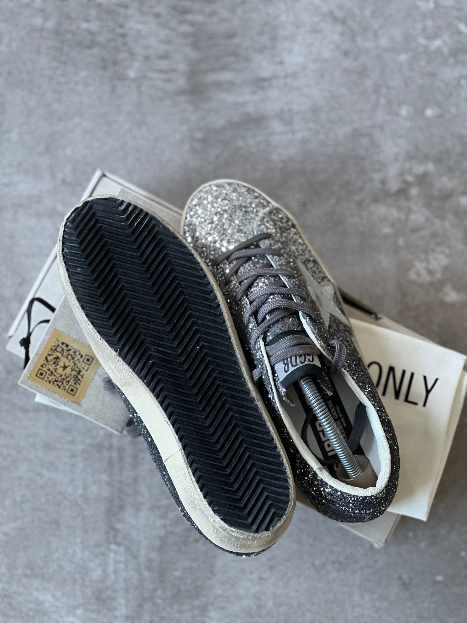 Size 38 I Golden Goose Superstar woman brand new