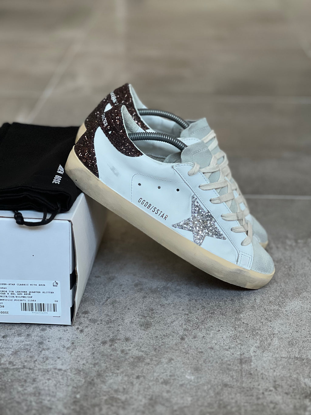 Size 38 I Classic Superstar Golden Goose White &amp; Brown