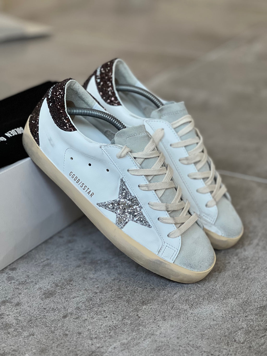 Size 38 I Classic Superstar Golden Goose White &amp; Brown