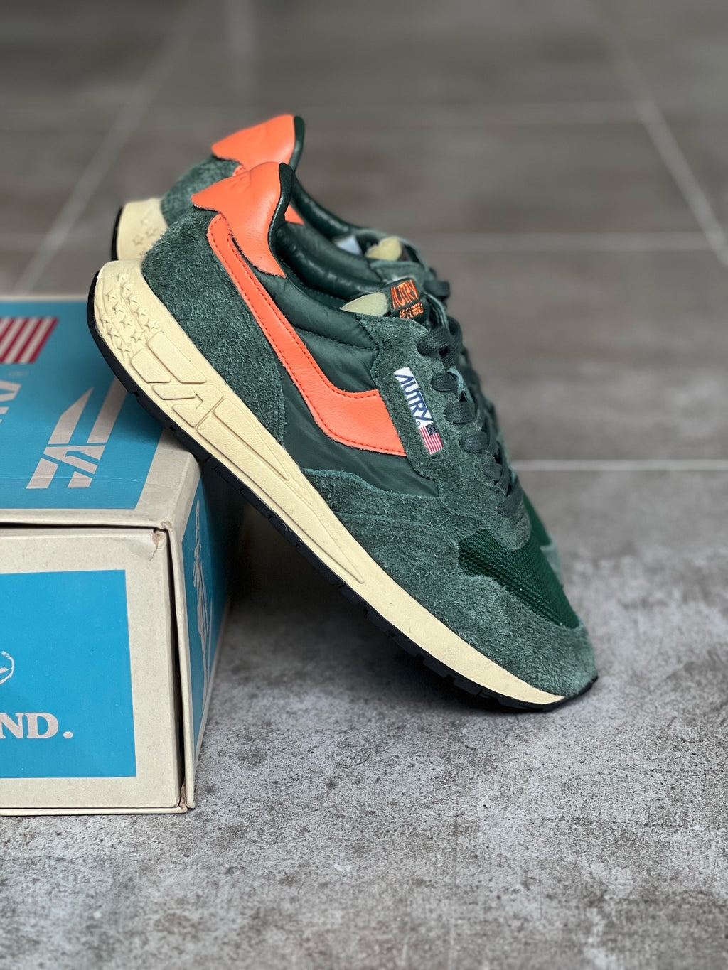 Size 44 I Autry Reelwind Green & Orange