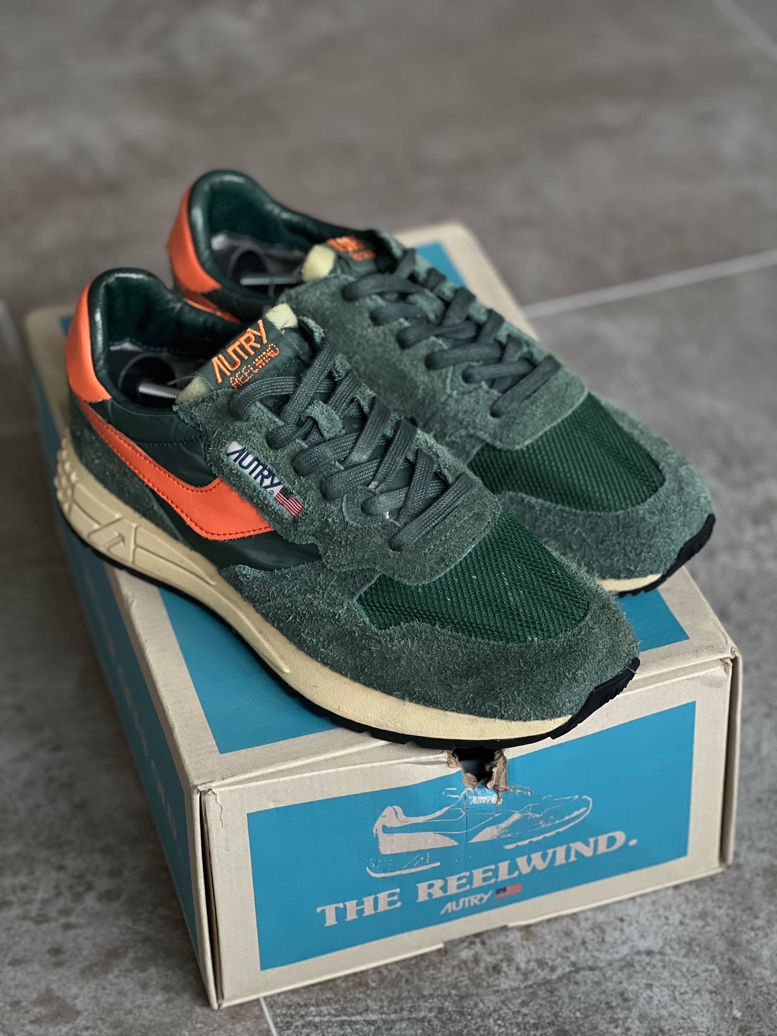 Size 44 I Autry Reelwind Green & Orange