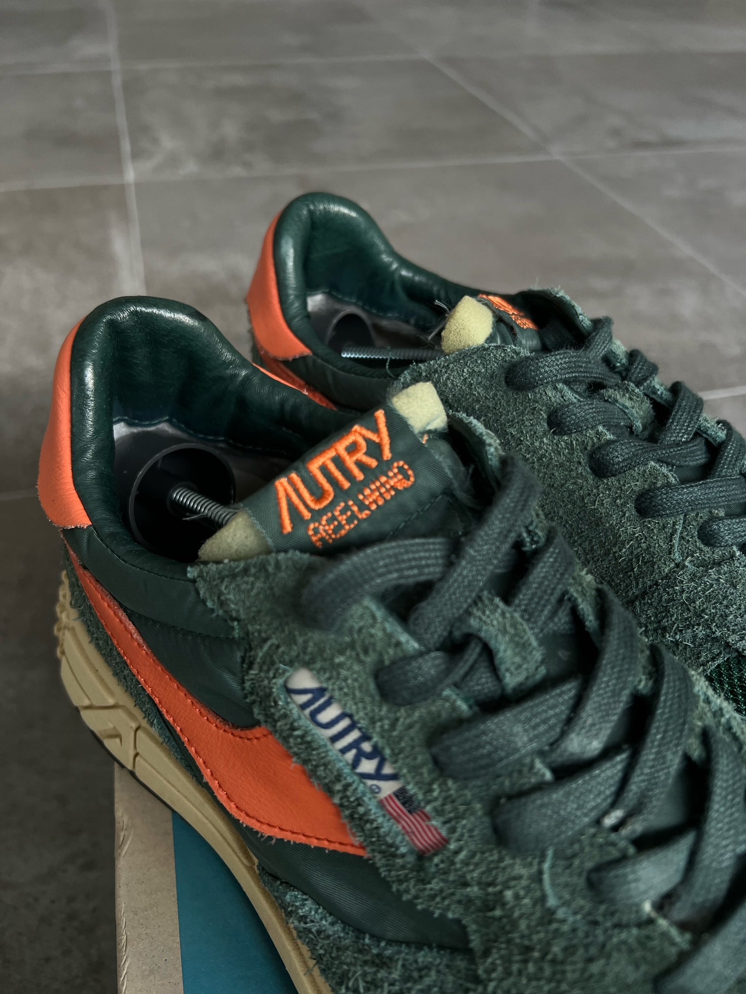 Size 44 I Autry Reelwind Green & Orange