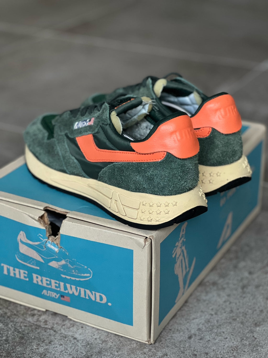 Size 44 I Autry Reelwind Green & Orange