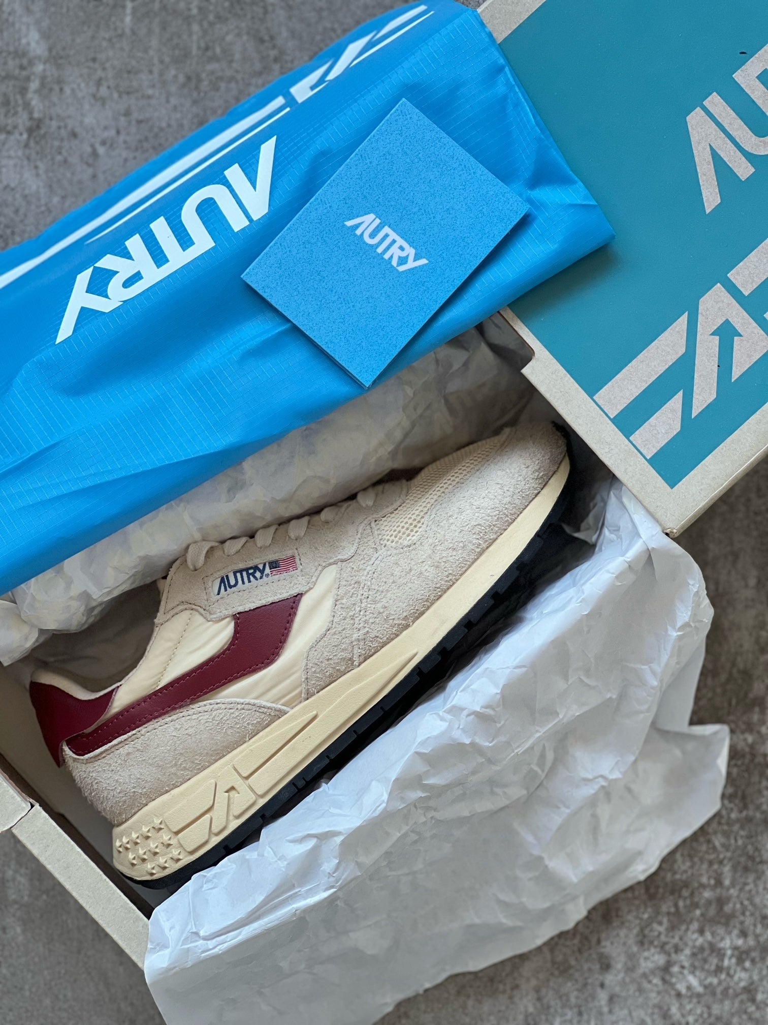 Size 40 I Autry Reelwind Beige &amp; Burgundy