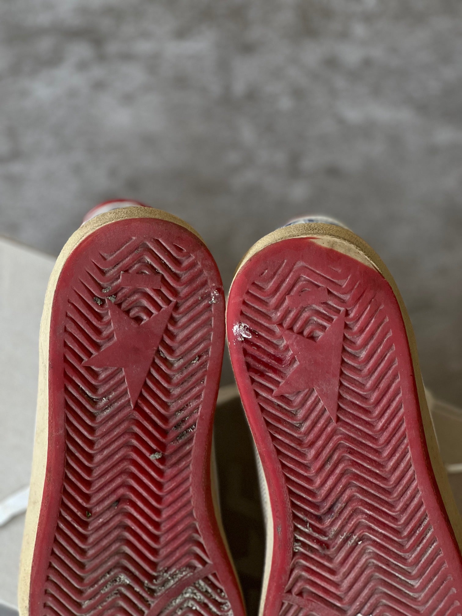 Size 40 I Golden Goose Ball Star