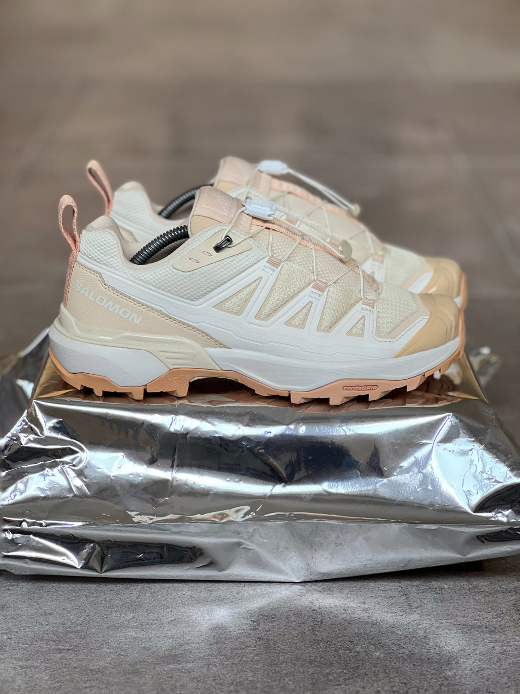 Salomon X Ultra 360 Women's Beige Sneakers