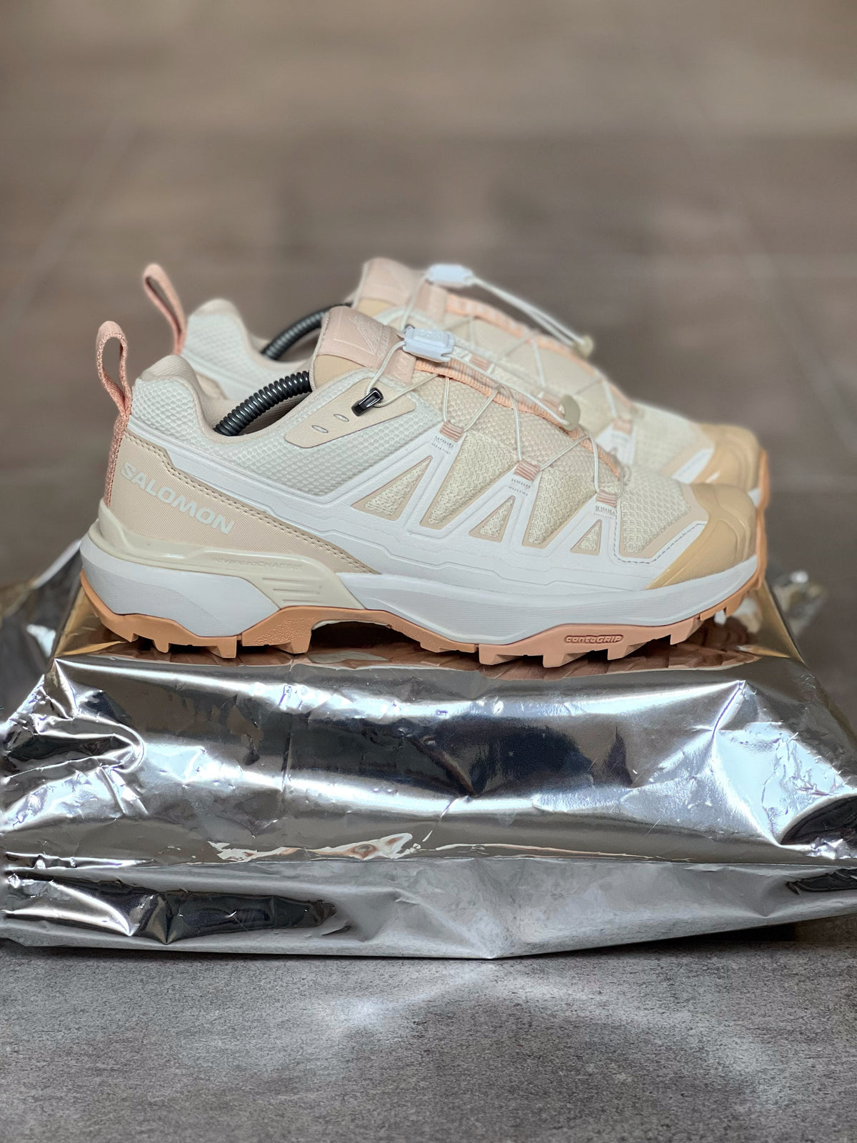 Zapatillas Salomon X Ultra 360 Beige Woman