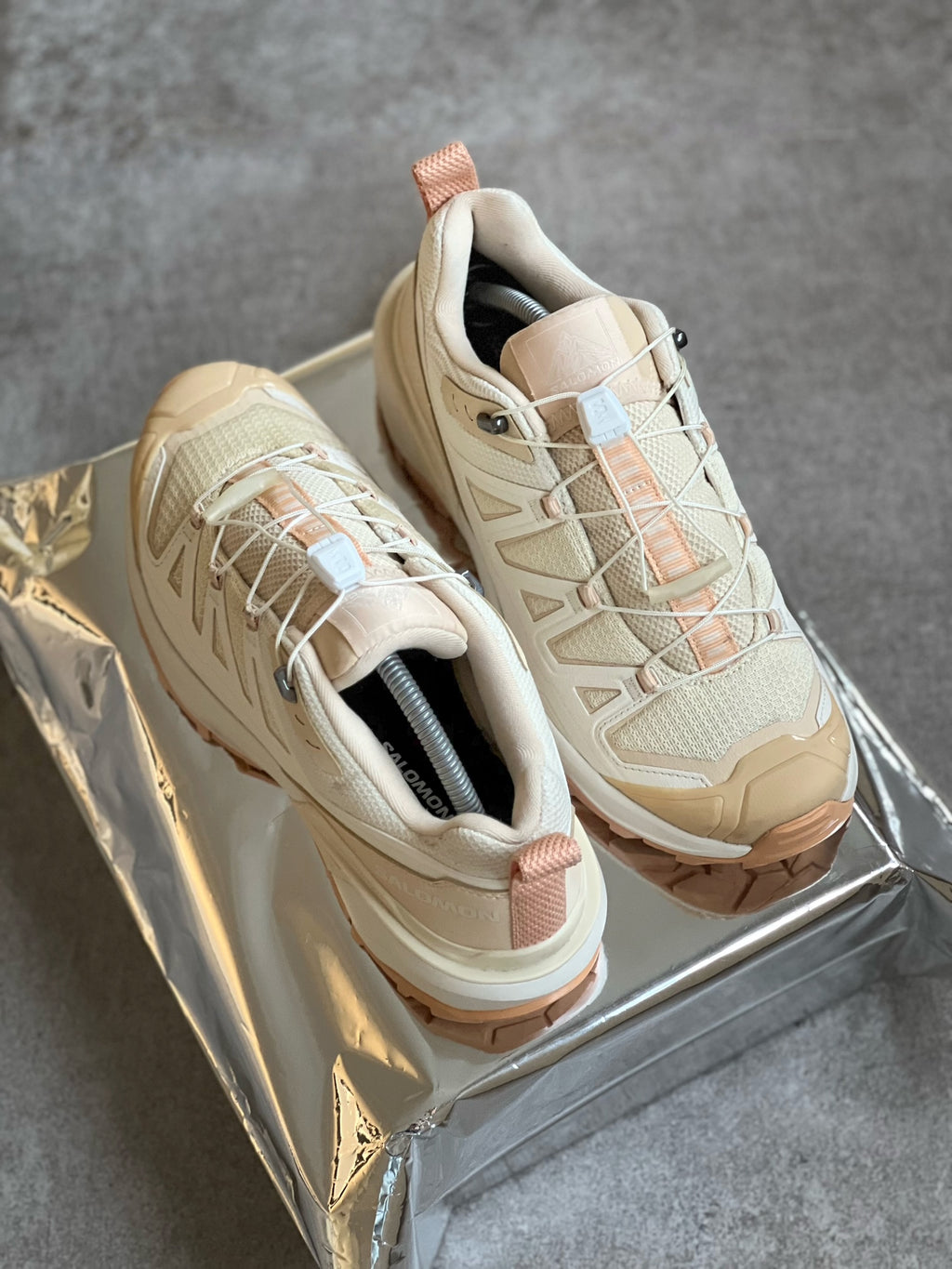 Salomon X Ultra 360 Women's Beige Sneakers