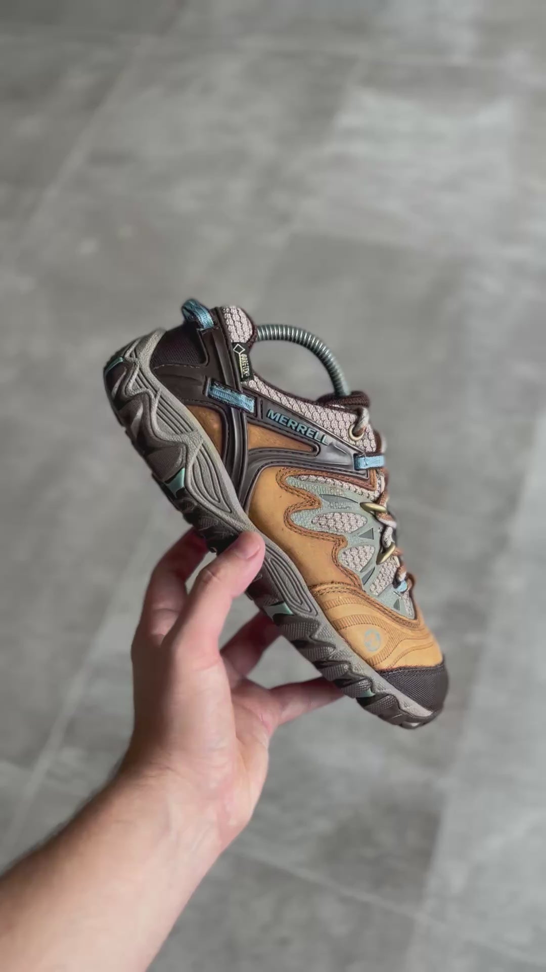 Merrell Gore Tex Outdoor Performance Mountain Style